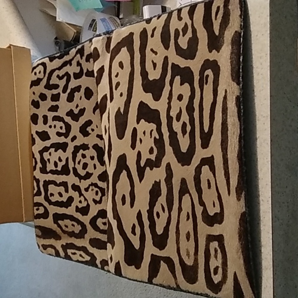 Large Size Cheetah Print Envelope Handbag Size 9 … - image 4